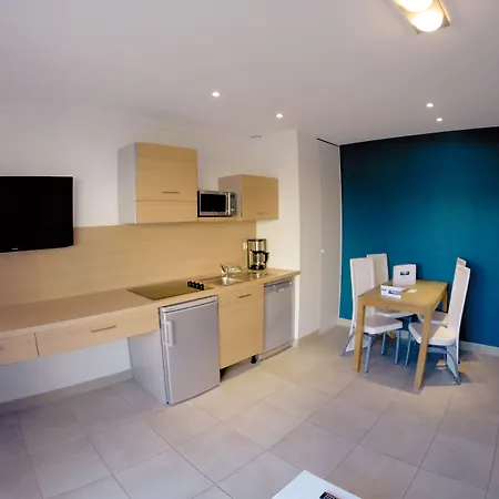 Aparthotel Thalacap 4*