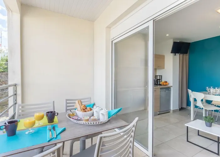 Ξενοδοχείο με διαμερίσματα Thalacap 4*